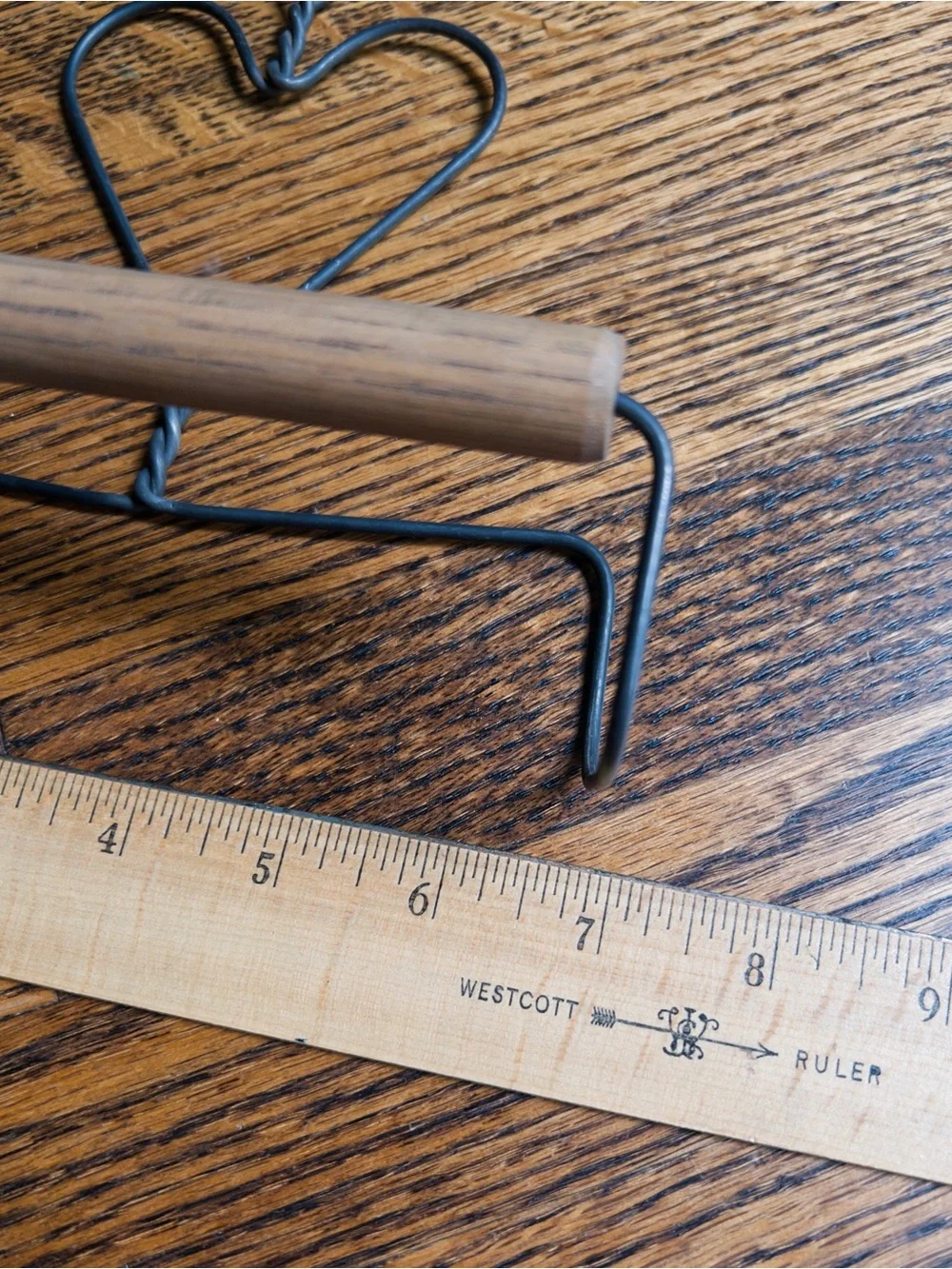 Vintage Wire Towel Hanger, Small Heart Shaped Towel Hanger
